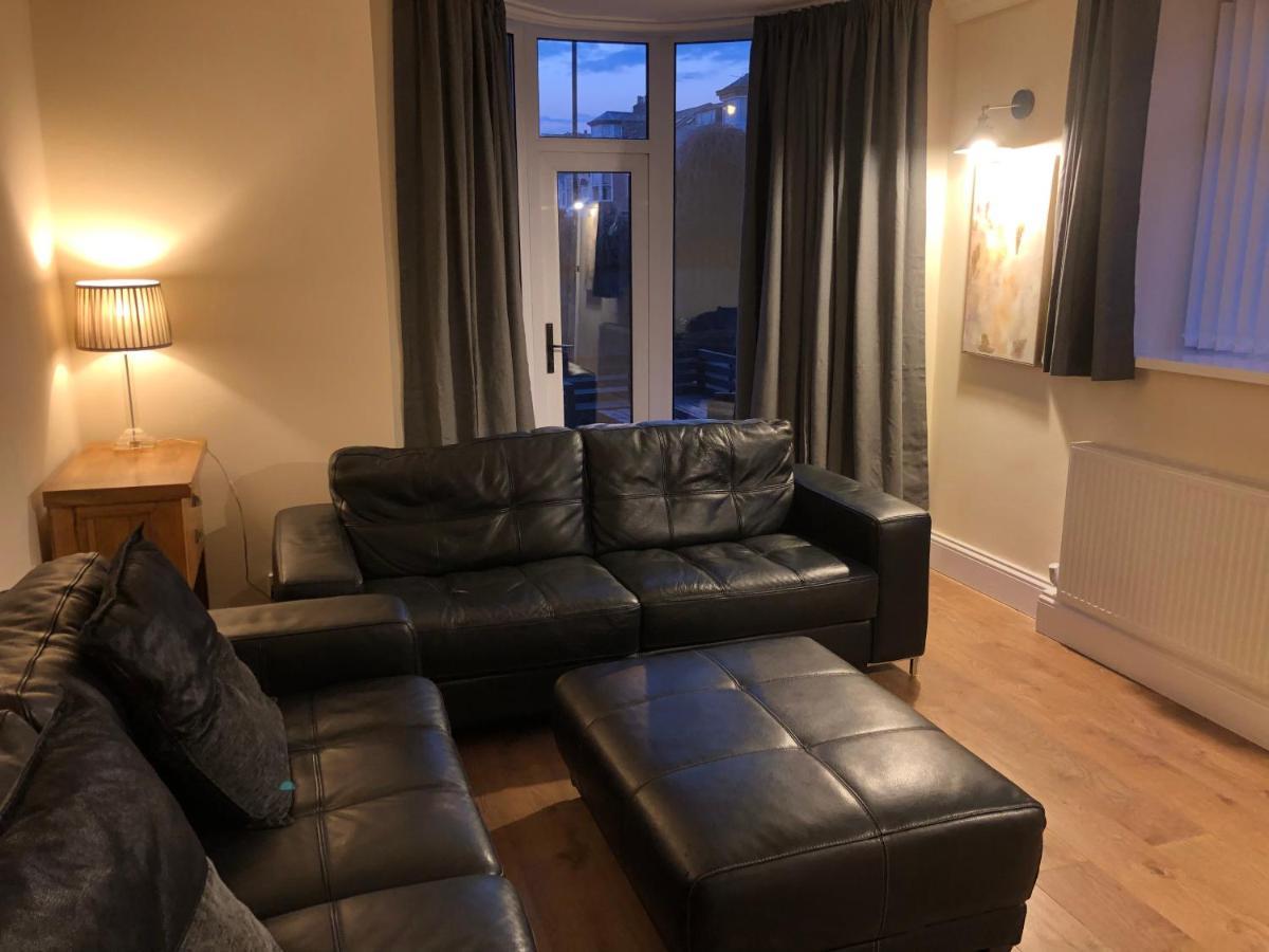 Roker Cottage, Luxury Seaside Apartment, Private Parking, Sky Tv Sunderland (Tyne and Wear)